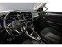 Volkswagen T-Roc Style 1.5 TSI 150pk DSG Automaat Trekhaak, Adaptive cruise control, Navigatie, Parkeersensoren, LED koplampen, Stoelverwarming, App connect