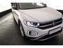 Volkswagen T-Roc Style 1.5 TSI 150pk DSG Automaat Trekhaak, Adaptive cruise control, Navigatie, Parkeersensoren, LED koplampen, Stoelverwarming, App connect