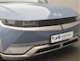Hyundai Ioniq 5 Lounge 77,4kWh Automaat / Accu SOH 100% / Dealer onderhouden / CCS snelladen / Fabrieksgarantie tot 12-2027 / Trekhaak afneembaar / Warmtepomp / Trekgewicht 1600 kg / WLTP bereik 507 km bereik stad 710 km / Head Up Display  /