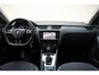 Skoda Octavia COMBI 1.5 TSI 150pk Business Edition Aut. [ Navi Stoelverwarming Trekhaak ]
