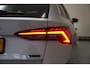 Skoda Octavia Combi 1.0 e-TSI Business Ed. Plus Aut. [ Virtual LED Navi Apple/Android Stoelverwarming ]