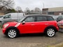 MINI Countryman Mini 1.6 Cooper Pepper 122PK! Stoelverwarming l Airco l 17'LMV l Two tone zwart dak! DEALER OH l TOPSTAAT!