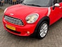 MINI Countryman Mini 1.6 Cooper Pepper 122PK! Stoelverwarming l Airco l 17'LMV l Two tone zwart dak! DEALER OH l TOPSTAAT!