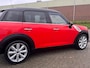 MINI Countryman Mini 1.6 Cooper Pepper 122PK! Stoelverwarming l Airco l 17'LMV l Two tone zwart dak! DEALER OH l TOPSTAAT!