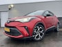 Toyota C-HR 1.8 Hybrid First Edition Navigatie, Dodehoekdetectie, JBL, Stoelverwarming, PDC, Nieuw geleverd en dealeronderhouden, 1e eign.