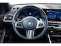 BMW 3-Serie 330e M Sport - Ambiance verlichting - Parking Assistant - Getinte Ruiten - Elektrisch verwarmde voorstoelen - In de breedte verstelbare rugleuning voor bestuurder -