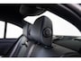 BMW 3-Serie 330e M Sport - Ambiance verlichting - Parking Assistant - Getinte Ruiten - Elektrisch verwarmde voorstoelen - In de breedte verstelbare rugleuning voor bestuurder -
