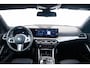 BMW 3-Serie 330e M Sport - Ambiance verlichting - Parking Assistant - Getinte Ruiten - Elektrisch verwarmde voorstoelen - In de breedte verstelbare rugleuning voor bestuurder -