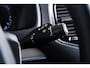 Volvo XC90 2.0 T8 Recharge AWD R-Design Panoramadak - Trekhaak - Head up - Harman Kardon - Adaptieve Cruise Control - Parkeerverwarming met timer - Getinte Ruiten - Gelamineerde zijruiten en achterruit -