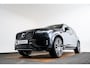 Volvo XC90 2.0 T8 Recharge AWD R-Design Panoramadak - Trekhaak - Head up - Harman Kardon - Adaptieve Cruise Control - Parkeerverwarming met timer - Getinte Ruiten - Gelamineerde zijruiten en achterruit -