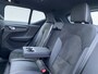 Volvo XC40 Recharge Pro NL Auto vol luxe! Schuif/kanteldak, 360 camera, stoel- & stuurverwarming, navigatie, Apple CarPlay/Android Auto, parkeersensoren rondom