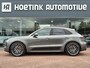 Porsche Macan 3.6 Turbo Performance Package | Target Blue Eye | RVS uitlaat | Elc trekhaak