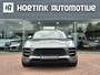 Porsche Macan 3.6 Turbo Performance Package | Target Blue Eye | RVS uitlaat | Elc trekhaak
