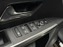 Peugeot 3008 1.6 plug-in Hybrid 195 GT | Panoramisch schuifdak | Alcantara bekleding | Stoel/stuurverwarming | Elektrische kofferklep | Camera | Adaptieve Cruise Control