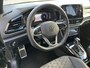 Volkswagen T-Roc 1.5 TSI 150pk DSG R-Line / Black style / IQ LED / Virtual cockpit pro / Afneembare trekhaak / 19'' LMV