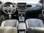 Volkswagen T-Roc 1.5 TSI 150pk DSG R-Line / Black style / IQ LED / Virtual cockpit pro / Afneembare trekhaak / 19'' LMV