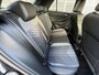 Volkswagen T-Roc 1.5 TSI 150pk DSG R-Line / Black style / IQ LED / Virtual cockpit pro / Afneembare trekhaak / 19'' LMV