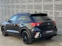 Volkswagen T-Roc 1.5 TSI 150pk DSG R-Line / Black style / IQ LED / Virtual cockpit pro / Afneembare trekhaak / 19'' LMV