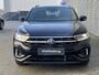 Volkswagen T-Roc 1.5 TSI 150pk DSG R-Line / Black style / IQ LED / Virtual cockpit pro / Afneembare trekhaak / 19'' LMV