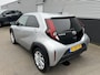 Toyota Aygo X 1.0 VVT-i MT first Nieuw geleverd en dealeronderhouden, 1 eign. Apple Carplay en/of Android auto navigatie, LMV, Privacy glass, Climate control