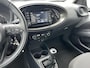 Toyota Aygo X 1.0 VVT-i MT first Nieuw geleverd en dealeronderhouden, 1 eign. Apple Carplay en/of Android auto navigatie, LMV, Privacy glass, Climate control