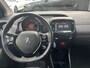 Peugeot 108 1.0 e-VTi Allure Navigatie, Lichtmetalen velgen, Achteruitrijcamera, Climate control, Privacy glass, Complete historie