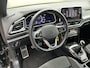 Volkswagen T-Roc 1.0 TSI 110pk R-Line / Virtual cockpit / LED plus / Ergoactive stoel / 17'' LMV P4