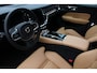 Volvo V60 2.0 T8 Plug-in hybrid AWD Plus Dark | Panorama dak| Geventileerde voorstoelen| Exterior styling kit | Polestar motorupgrade | Extra getint glas | Trekhaak