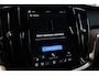 Volvo V60 2.0 T8 Plug-in hybrid AWD Plus Dark | Panorama dak| Geventileerde voorstoelen| Exterior styling kit | Polestar motorupgrade | Extra getint glas | Trekhaak