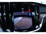 Volvo V60 2.0 T8 Plug-in hybrid AWD Plus Dark | Panorama dak| Geventileerde voorstoelen| Exterior styling kit | Polestar motorupgrade | Extra getint glas | Trekhaak