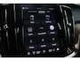 Volvo V60 2.0 T8 Plug-in hybrid AWD Plus Dark | Panorama dak| Geventileerde voorstoelen| Exterior styling kit | Polestar motorupgrade | Extra getint glas | Trekhaak