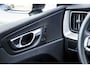 Volvo XC60 2.0 T6 Plug-in hybrid AWD Plus Bright | Long Range | 20” | Panoramadak | Adaptieve Cruise Control | Parkeercamera | Power Seats |