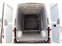 Volkswagen Crafter 35t 2.0 TDI L3H3 > Leer/Navi/Trekhaak/parkeersensoren...