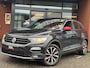 Volkswagen T-Roc 1.5 TSI Style // BEATS AUDIO // TREKHAAK // NAVI // PDC // ADAPTIVE CRUISE // APPLE CARPLAY - ANDROID AUTO // STOELVERWARMING //