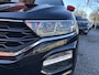 Volkswagen T-Roc 1.5 TSI Style // BEATS AUDIO // TREKHAAK // NAVI // PDC // ADAPTIVE CRUISE // APPLE CARPLAY - ANDROID AUTO // STOELVERWARMING //