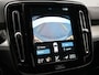 Volvo XC40 T5 Recharge R-Design Plug In Hybrid 263pk Dealer O.H PHEV | Trekhaak Af Fabriek | Camera | Harman / Kardon | Sportstoelen & Stuur Verwarmd | Keyless | Cruise Control | Apple Carplay | Navigatie | Virtual | DAB |