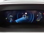 Peugeot e-208 EV Allure Pack 50 kWh 136pk | Navigatie via Apple Carplay / Android Auto | Achteruitrijcamera | 3D Cockpit | Climate Control | Cruise Control | Parkeersensoren | Stof/kunstleder | Keyless start | DAB+ radio | Led koplampen | Donker getint glas | 16" lichtmetalen velgen |