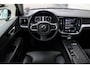 Volvo V60 T4 Automaat Momentum | Dealeronderhouden | Panoramadak | Parkeerverwarming met timer | Intellisafe Pro Line | Pilot Assist | Adaptieve Cruise control | Camera achter | Moritz lederen bekleding | Drive Modes | Park Assist Pack | Scandinavian Line | Verwarmbare voorstoelen | Verwarmbare achterbank | Blis | 19" Lichtmetalen velgen | All Seasonbanden | Noodreservewiel | Elektrisch bedienbare achterklep | Apple Carplay/Android Auto | Keyless |