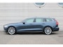 Volvo V60 T4 Automaat Momentum | Dealeronderhouden | Panoramadak | Parkeerverwarming met timer | Intellisafe Pro Line | Pilot Assist | Adaptieve Cruise control | Camera achter | Moritz lederen bekleding | Drive Modes | Park Assist Pack | Scandinavian Line | Verwarmbare voorstoelen | Verwarmbare achterbank | Blis | 19" Lichtmetalen velgen | All Seasonbanden | Noodreservewiel | Elektrisch bedienbare achterklep | Apple Carplay/Android Auto | Keyless |
