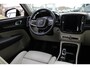 Volvo XC40 T4 Automaat Plug-in hybrid Plus Bright | Dealeronderhouden | Blond lederen bekleding | Trekhaak | Blis | Adaptive Cruise control | Camera achter | Volvo Guard Alarm | Elektrisch bedienbare achterklep | Intellisafe Assist | Drive Modes | Preconditioning | 18 Inch | All Seasonbanden | Verlichtingspack 2 | Keyless | Elektrisch verstelbare voorstoelen | Verwarmbare voorstoelen | Verwarmbare achterbank | Apple Carplay & Android Auto | Draadloos opladen telefoon | Lane Keeping Aid | Sensus navigatie