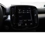 Volvo XC40 1.5 T4 Recharge Inscription | Dealeronderhouden | Elektrisch bedienbare achterklep | 18" Lichtmetalen velgen | All Seasonbanden | Lane Keeping Aid | Camera achter | Draaldloos telefoon opladen | Zitverlenging |