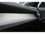 Volvo XC40 1.5 T4 Recharge Inscription | Dealeronderhouden | Elektrisch bedienbare achterklep | 18" Lichtmetalen velgen | All Seasonbanden | Lane Keeping Aid | Camera achter | Draaldloos telefoon opladen | Zitverlenging |