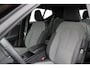 Volvo XC40 1.5 T4 Recharge Inscription | Dealeronderhouden | Elektrisch bedienbare achterklep | 18" Lichtmetalen velgen | All Seasonbanden | Lane Keeping Aid | Camera achter | Draaldloos telefoon opladen | Zitverlenging |