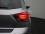 SEAT Ibiza 1.0 TSI Style Business Intense 95 PK | LED Koplampen | Climate Control | Achteruitrijcamera | Navigatie | Apple Carplay/Android Auto | Cruise Control | Privacy Glass | Parkeersensoren | Lichtmetalen velgen |