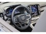 Volvo XC40 B4 197PK Plus | 360 | 20'' | HK Audio | Getint Glas | Trekhaak | Panoramadak | Blond
