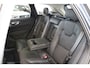 Volvo XC60 T6 350PK Ultra Dark | Luchtvering | Getint Glas | B&W Audio | Massage