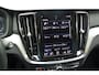 Volvo V60 T8 408PK Recharge AWD Inscription | Bowers&Wilkins High End Audio | Elektrisch bedienbaar panoramisch schuif/-kanteldak | Adaptieve Cruise Control met Pilot Assist | Verwarmbare voorstoelen + stuurwiel | Geventileerde voorstoelen met massagefunctie | Elektrisch bedienbare voorstoelen met geheugen | Grafische Head-Up display | Alarm klasse III | Blind Spot Information System | Park Assist voor + achter | 360 Camera | Semi-elektrische trekhaak | Apple CarPlay/Android Auto | 18'' Lichtmetalen wielen