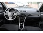 Suzuki Swift 1.2 Comfort EASSS, Stoer, 5 deurs, Airco, 17 inch lichtmetaal, Boekjes, Isofix Prijs incl. Apk, beurt en 3 maanden garantie