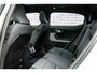 Polestar 2 Standard Range Single Motor 63kWh | Lage kmstand | Pilot | Plus| Adaptieve Cruise Control | Panoramadak | Trekhaak | Stoel-/Stuurverwarming | Harman Kardon Audio | Warmtepomp | 360° Parkeercamera | Dodehoek Detectie |