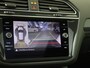 Volkswagen Tiguan 1.4 TSI eHybrid R-Line Business | Panoramadak | Black Style | 360 camera | Lederen bekleding | LED matrix verlichting | 3-zone airco | Dodehoek detectie | Keyless |